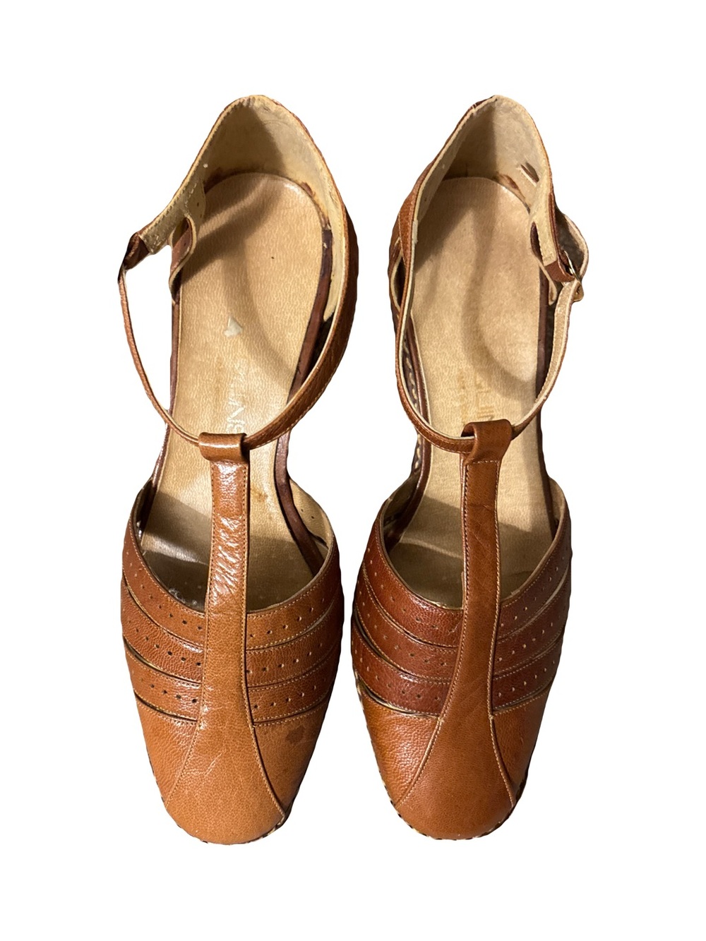 🎉BOGO 1/2🎉 VINTAGE T-Strap Heels in Tan Leatherette